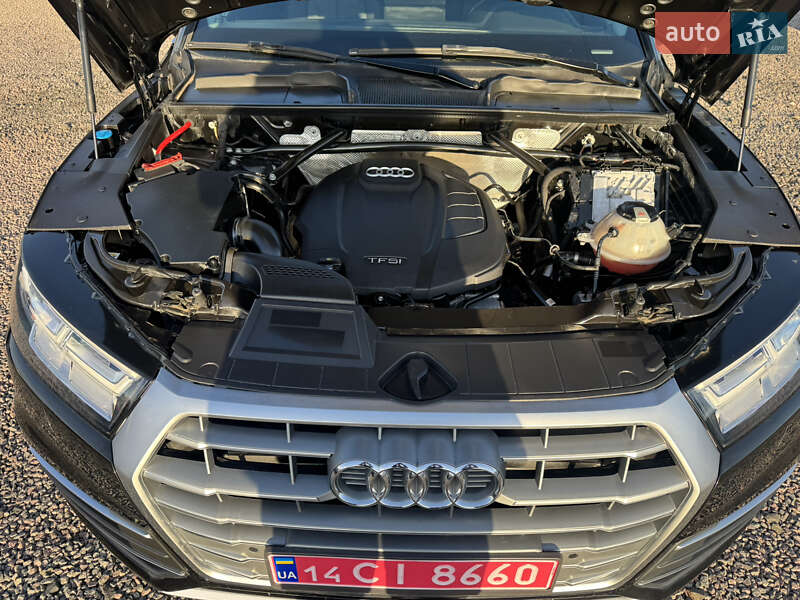 Внедорожник / Кроссовер Audi Q5 2018 в Луцке