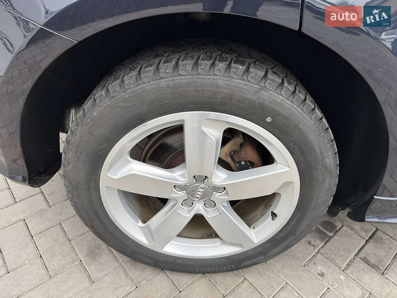 Позашляховик / Кросовер Audi Q5 2016 в Луцьку