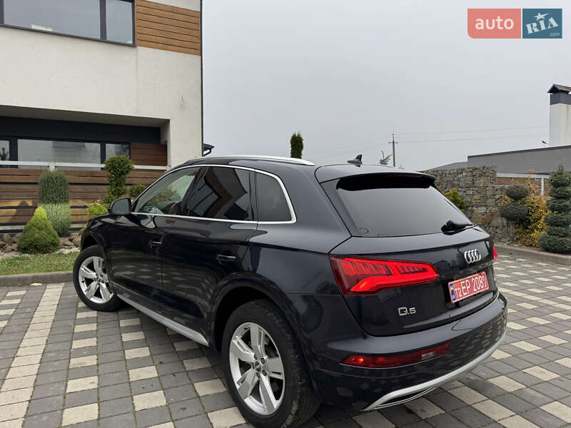 Позашляховик / Кросовер Audi Q5 2018 в Стрию