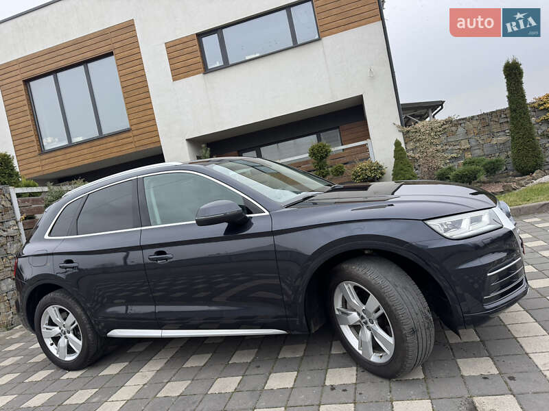 Позашляховик / Кросовер Audi Q5 2018 в Стрию