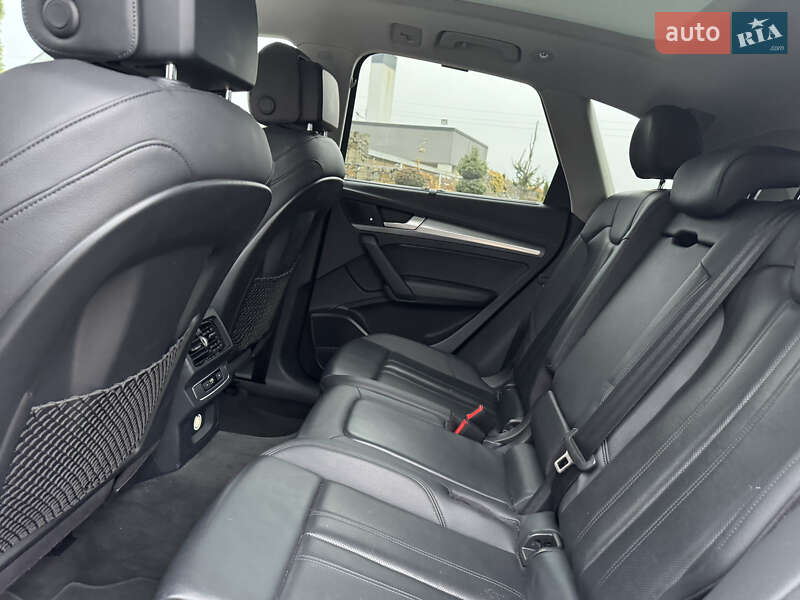 Позашляховик / Кросовер Audi Q5 2018 в Стрию