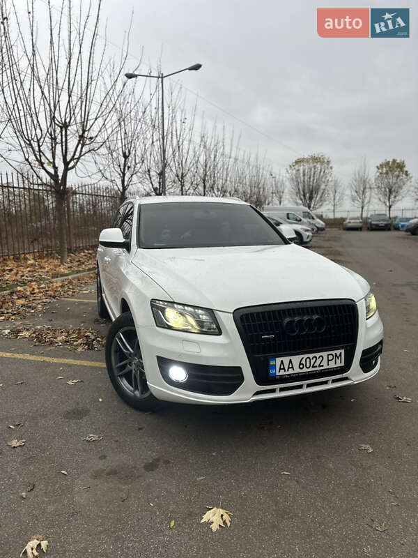 Внедорожник / Кроссовер Audi Q5 2009 в Софиевской Борщаговке
