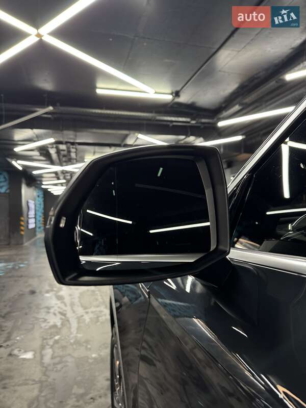 Внедорожник / Кроссовер Audi Q5 2020 в Киеве