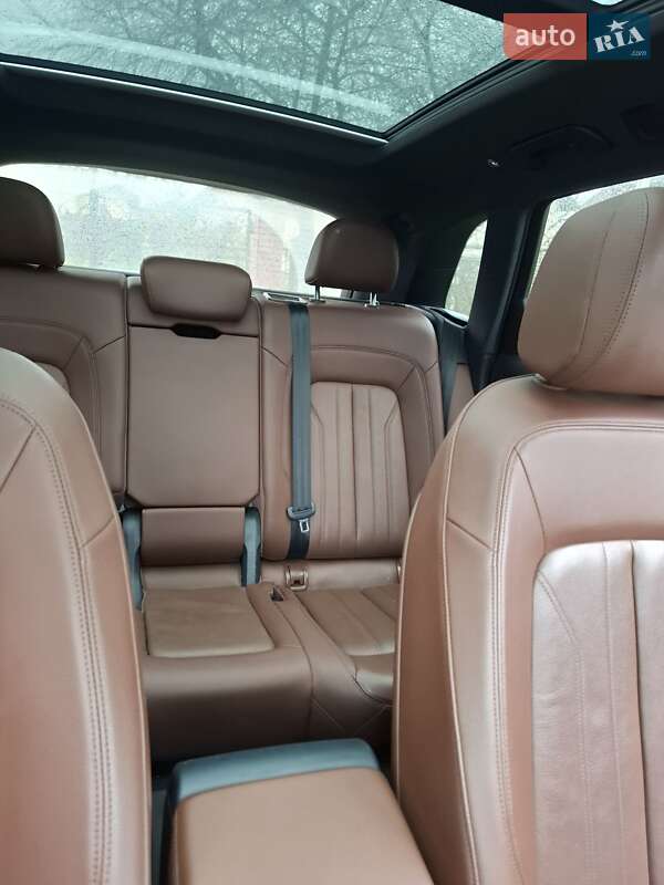 Внедорожник / Кроссовер Audi Q5 2018 в Ивано-Франковске