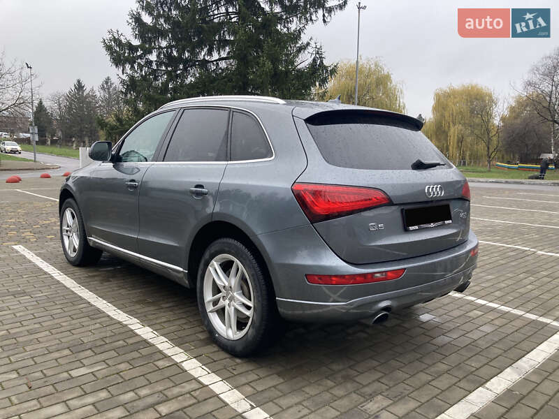Позашляховик / Кросовер Audi Q5 2014 в Луцьку