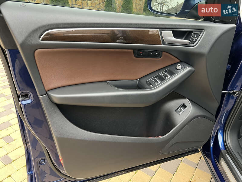 Внедорожник / Кроссовер Audi Q5 2014 в Могилев-Подольске