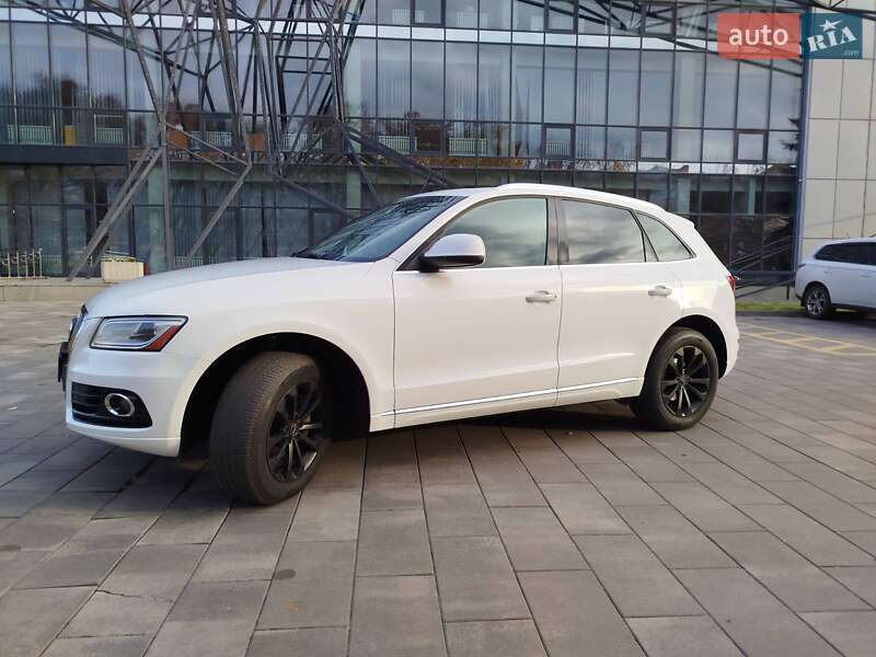 Внедорожник / Кроссовер Audi Q5 2014 в Полтаве