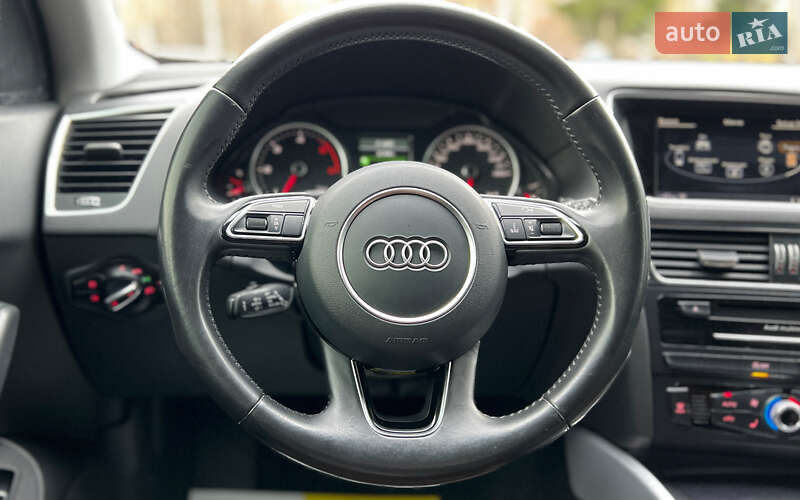 Позашляховик / Кросовер Audi Q5 2016 в Львові