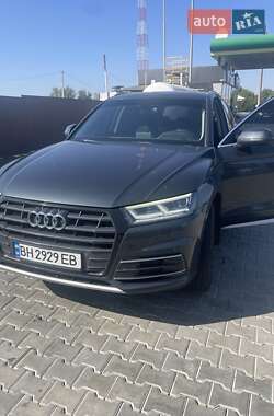 Позашляховик / Кросовер Audi Q5 2017 в Березівці
