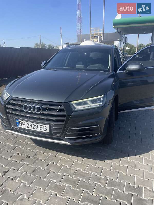 Позашляховик / Кросовер Audi Q5 2017 в Березівці