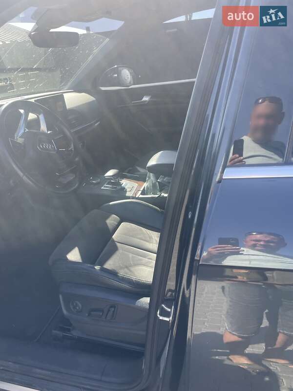 Позашляховик / Кросовер Audi Q5 2017 в Березівці