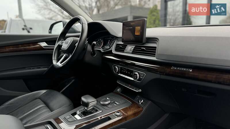 Позашляховик / Кросовер Audi Q5 2019 в Києві фото 21 Позашляховик / Кросовер Audi Q5 2019 в Києві