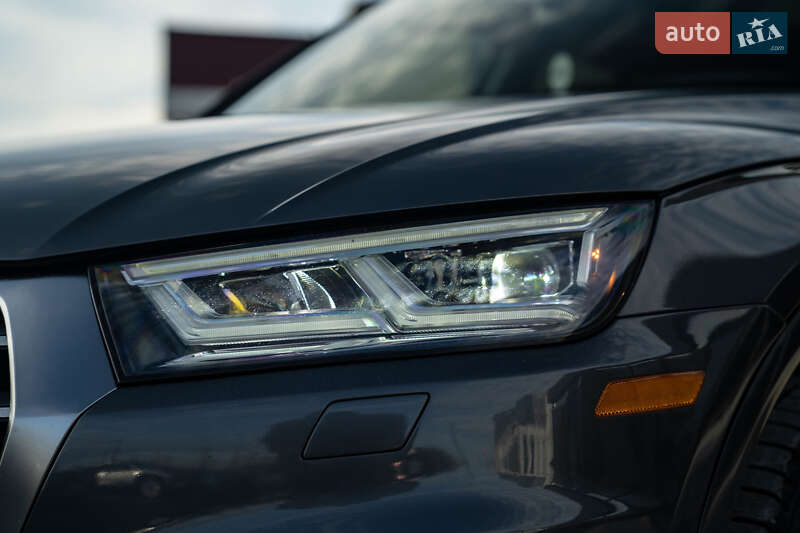 Позашляховик / Кросовер Audi Q5 2018 в Чернівцях