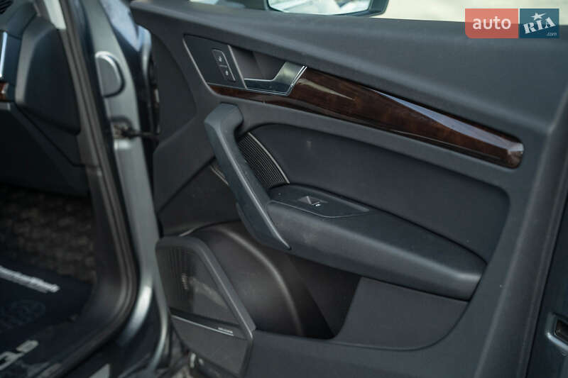 Позашляховик / Кросовер Audi Q5 2018 в Чернівцях