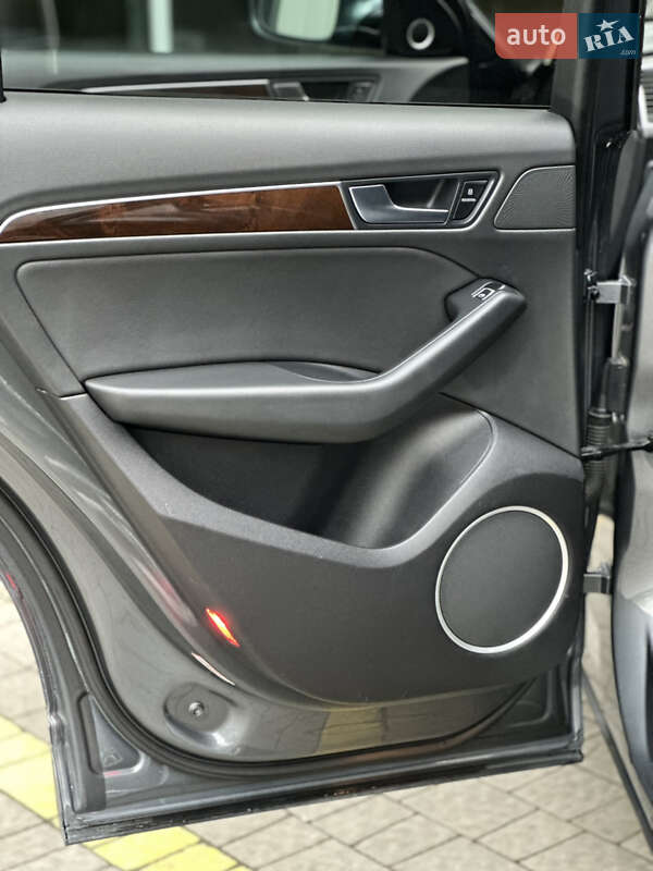 Внедорожник / Кроссовер Audi Q5 2015 в Львове