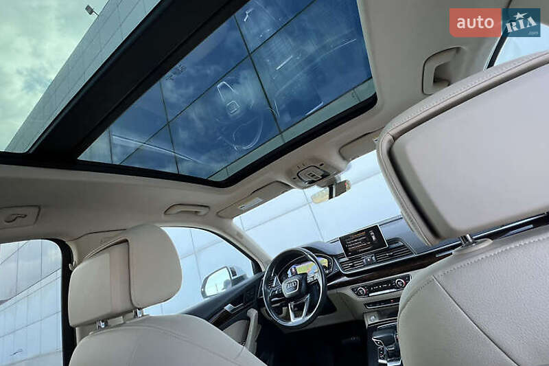 Позашляховик / Кросовер Audi Q5 2017 в Києві