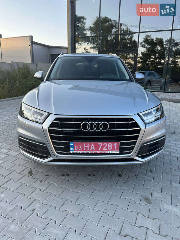 Позашляховик / Кросовер Audi Q5 2019 в Києві