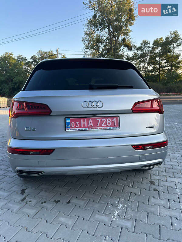 Позашляховик / Кросовер Audi Q5 2019 в Києві