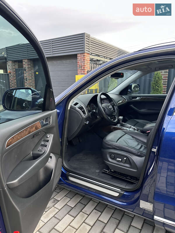 Позашляховик / Кросовер Audi Q5 2015 в Києві