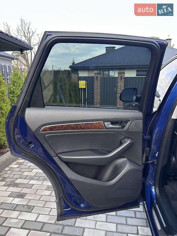 Позашляховик / Кросовер Audi Q5 2015 в Києві