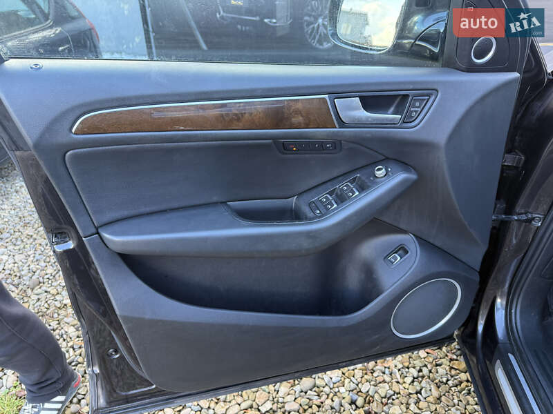 Позашляховик / Кросовер Audi Q5 2015 в Стрию