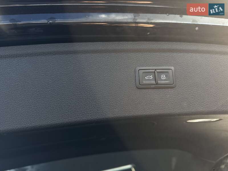 Позашляховик / Кросовер Audi Q5 2021 в Львові