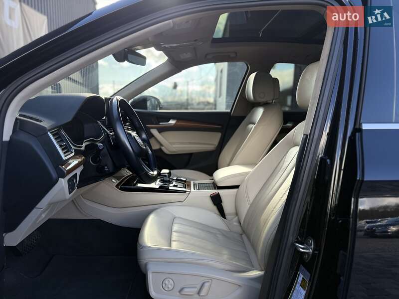 Позашляховик / Кросовер Audi Q5 2021 в Львові