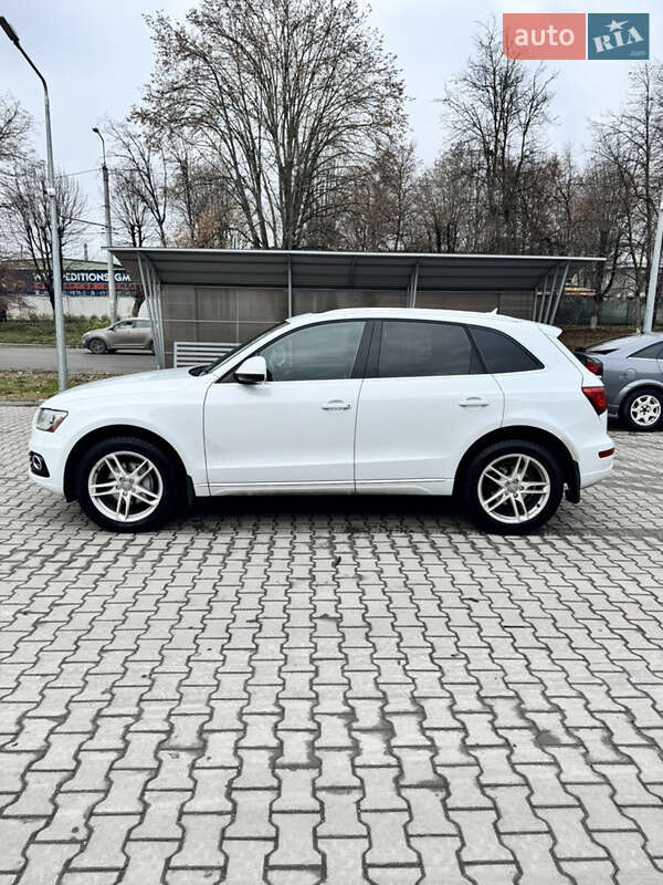 Позашляховик / Кросовер Audi Q5 2012 в Тернополі