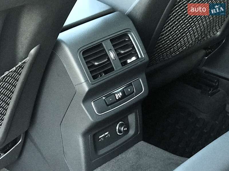 Позашляховик / Кросовер Audi Q5 2022 в Києві фото 31 Позашляховик / Кросовер Audi Q5 2022 в Києві