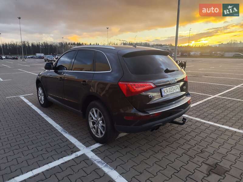 Позашляховик / Кросовер Audi Q5 2011 в Києві