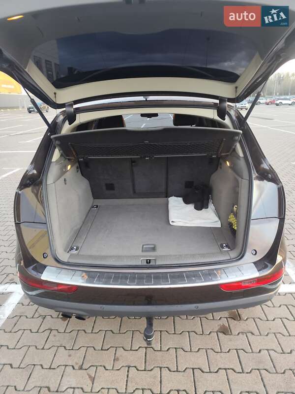 Позашляховик / Кросовер Audi Q5 2011 в Києві