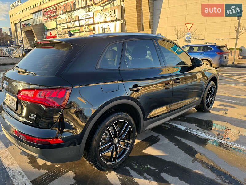 Внедорожник / Кроссовер Audi Q5 2017 в Львове