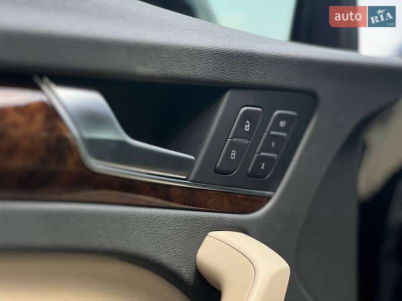 Позашляховик / Кросовер Audi Q5 2017 в Івано-Франківську