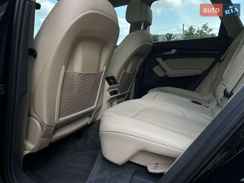 Позашляховик / Кросовер Audi Q5 2017 в Івано-Франківську