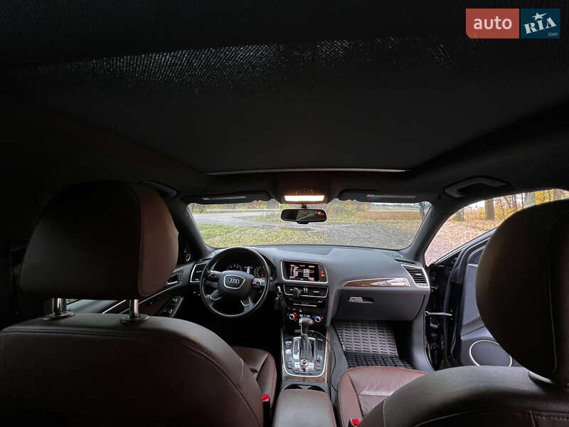 Позашляховик / Кросовер Audi Q5 2015 в Луцьку