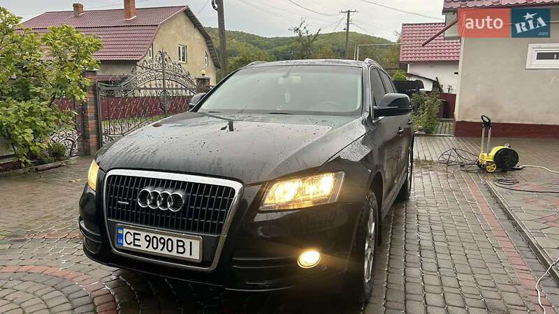 Внедорожник / Кроссовер Audi Q5 2010 в Черновцах