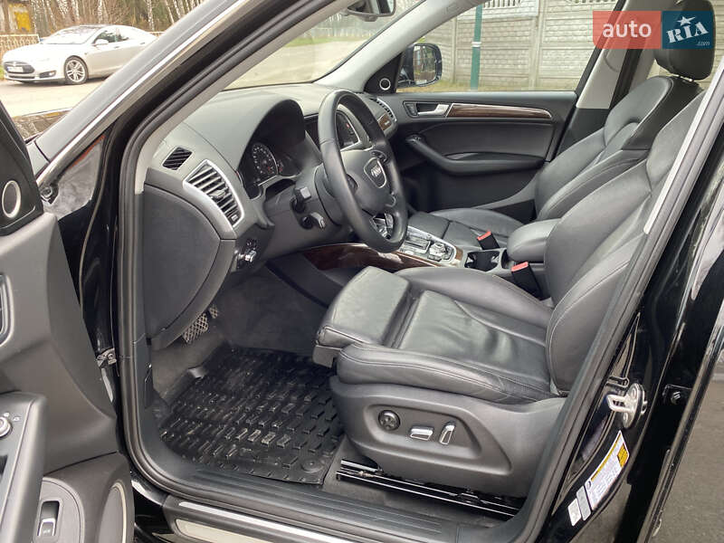 Позашляховик / Кросовер Audi Q5 2016 в Києві