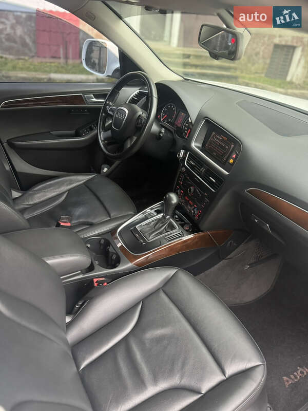 Позашляховик / Кросовер Audi Q5 2011 в Івано-Франківську