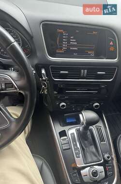 Внедорожник / Кроссовер Audi Q5 2015 в Львове
