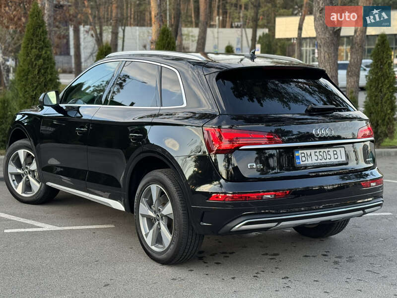 Внедорожник / Кроссовер Audi Q5 2023 в Киеве