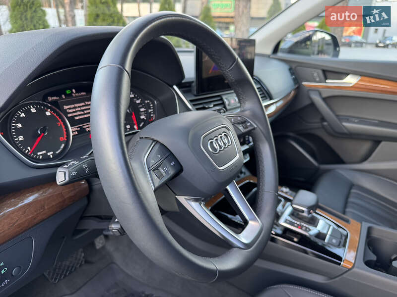 Внедорожник / Кроссовер Audi Q5 2023 в Киеве