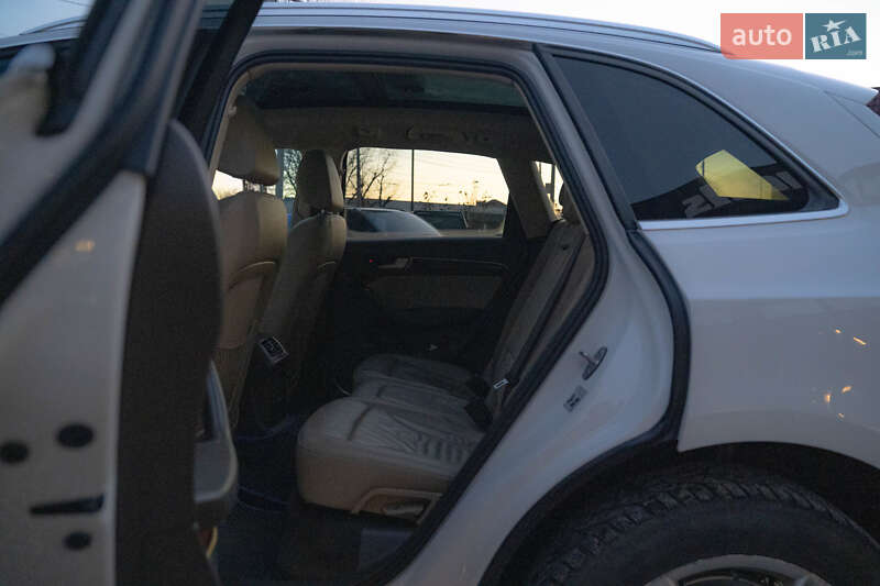 Внедорожник / Кроссовер Audi Q5 2016 в Черновцах