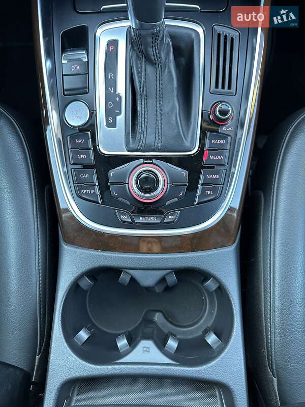 Позашляховик / Кросовер Audi Q5 2012 в Білогородці