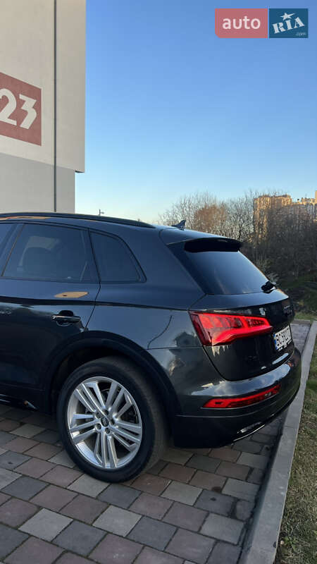 Позашляховик / Кросовер Audi Q5 2019 в Львові