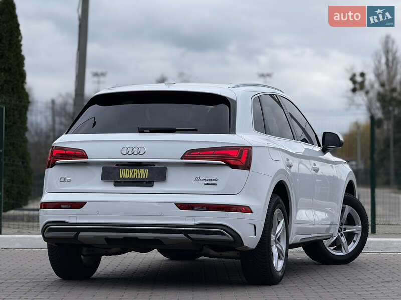 Внедорожник / Кроссовер Audi Q5 2021 в Киеве