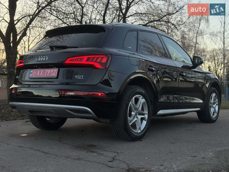 Позашляховик / Кросовер Audi Q5 2018 в Лубнах фото 44 Позашляховик / Кросовер Audi Q5 2018 в Лубнах