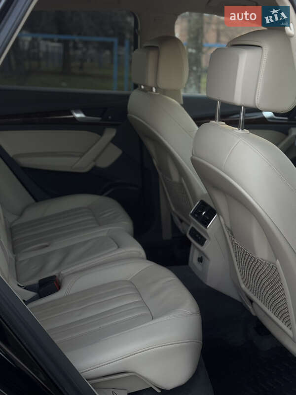Позашляховик / Кросовер Audi Q5 2018 в Лубнах фото 55 Позашляховик / Кросовер Audi Q5 2018 в Лубнах