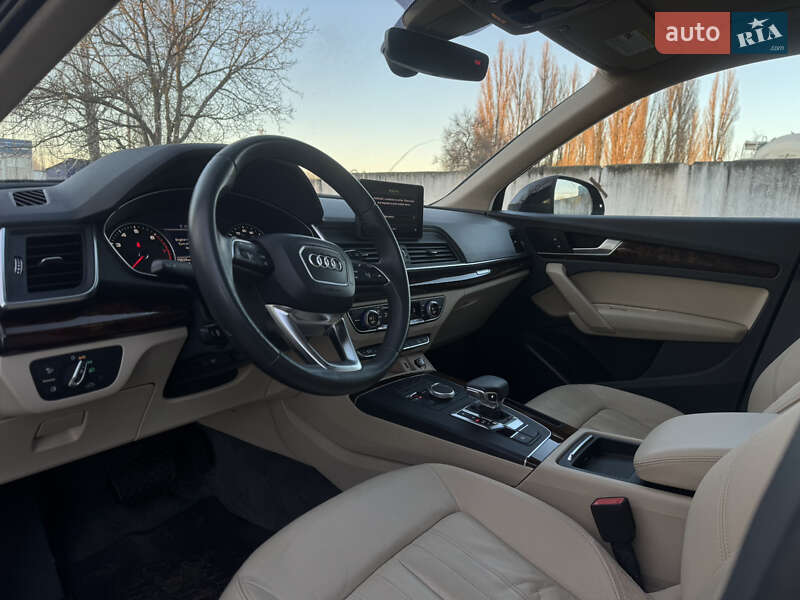 Позашляховик / Кросовер Audi Q5 2018 в Лубнах фото 63 Позашляховик / Кросовер Audi Q5 2018 в Лубнах