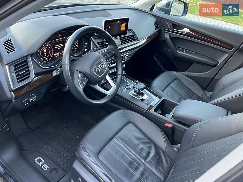 Позашляховик / Кросовер Audi Q5 2020 в Києві фото 14 Позашляховик / Кросовер Audi Q5 2020 в Києві