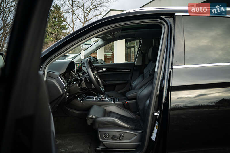 Внедорожник / Кроссовер Audi Q5 2018 в Черновцах